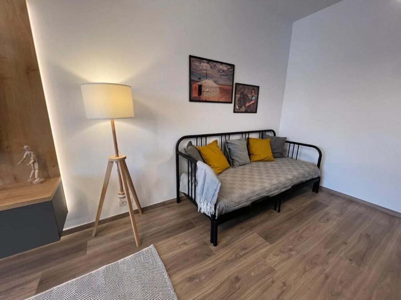 High-Rise Luxury Apartment With Free Parking Bucureşti Eksteriør bilde