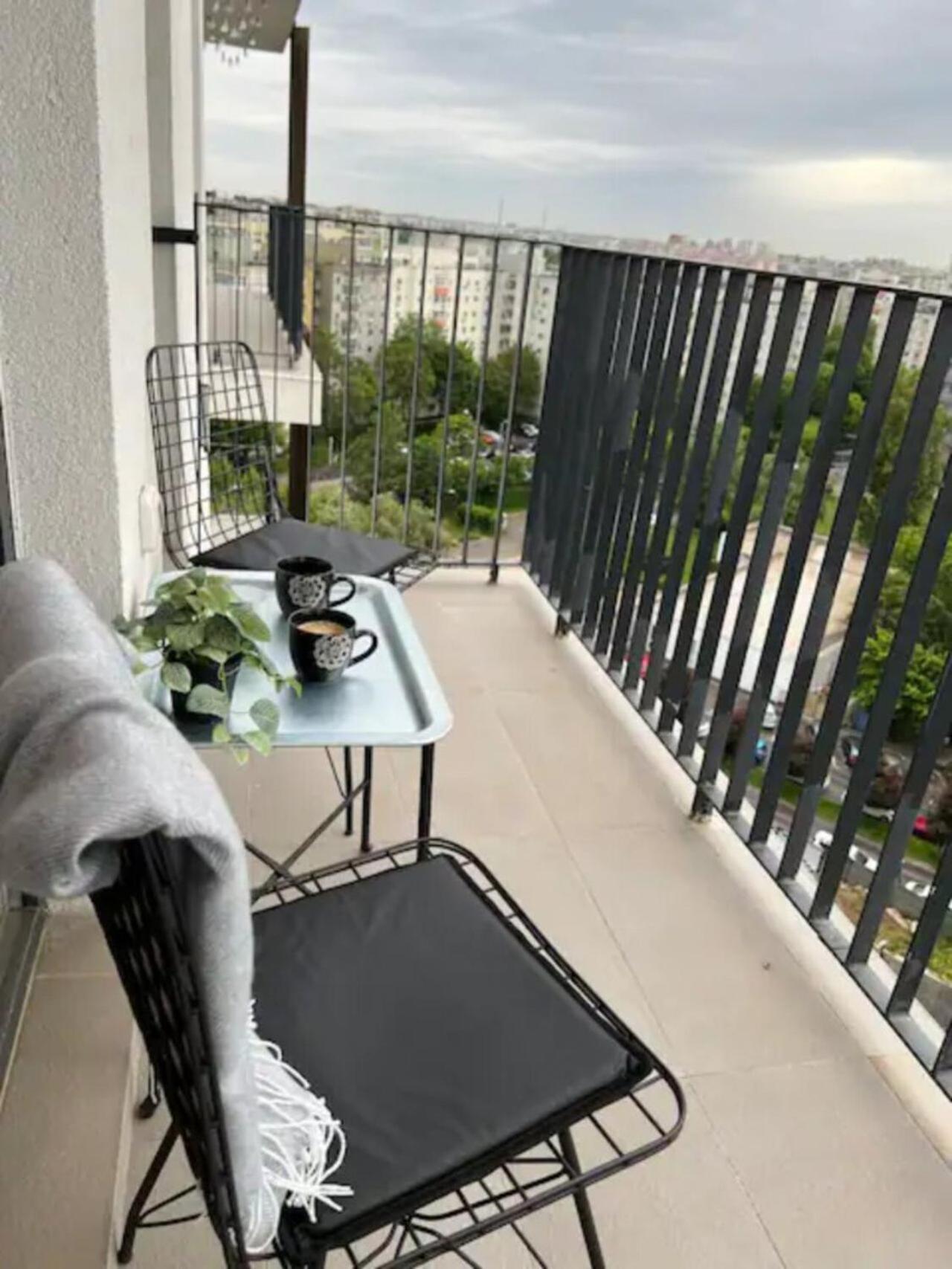 High-Rise Luxury Apartment With Free Parking Bucureşti Eksteriør bilde