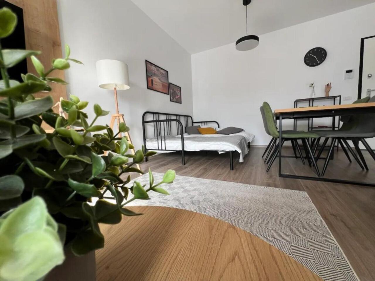 High-Rise Luxury Apartment With Free Parking Bucureşti Eksteriør bilde